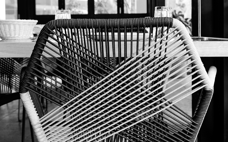 mesh chair_bw